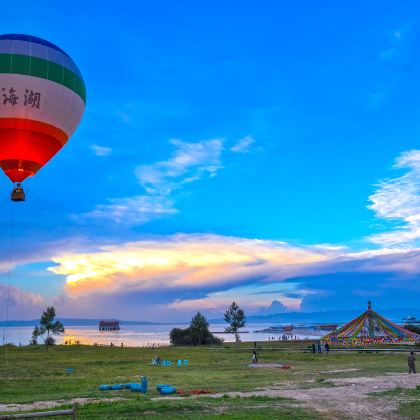 青海湖+茶卡盐湖+卓尔山+张掖七彩丹霞旅游景区+塔尔寺4日3晚跟团游