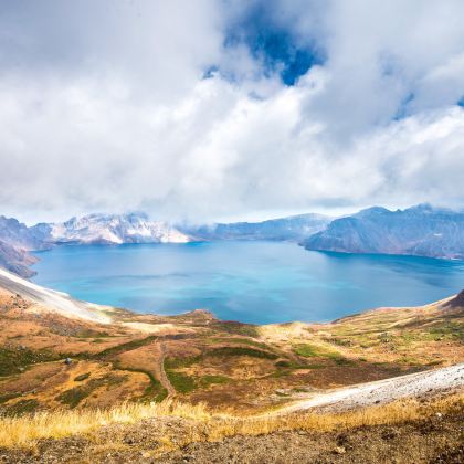 长白山+长白山北坡景区+长白山西坡景区2日1晚跟团游