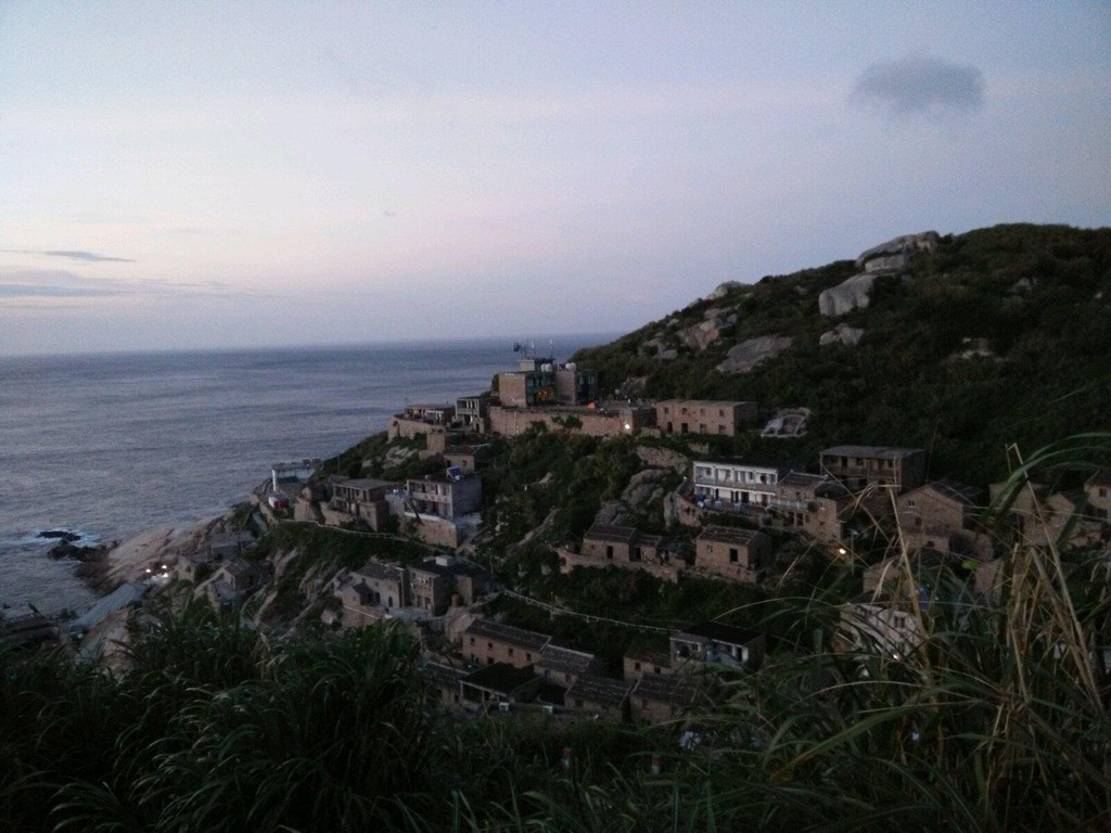 o^ 象鼻峰                                 这是象鼻峰,东福山岛的