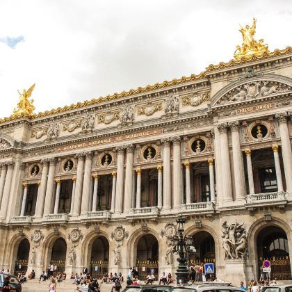 法国巴黎+图尔+舍农索+布卢瓦+凡尔赛+枫丹白露9日8晚私家团 法国巴黎+图尔+舍农索+布卢瓦+凡尔赛+枫丹白露9日8晚私家团