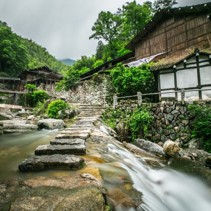 温州雁荡山+楠溪江风景旅游区+林坑5日4晚私家团