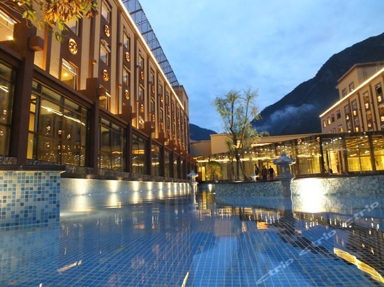 九寨沟旅游线路攻略_上海到九寨沟自助游_自