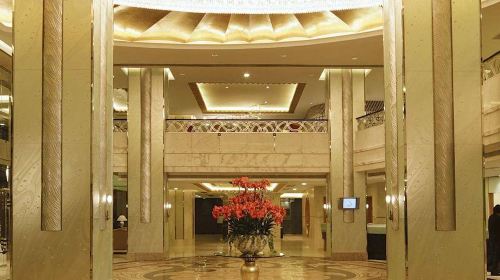 澳门金龙酒店1晚+金龙酒柏斯餐厅风味自助午