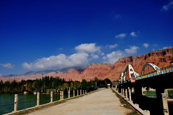 成都+雅安+泸定+康定+新都桥+雅江+理塘+稻城