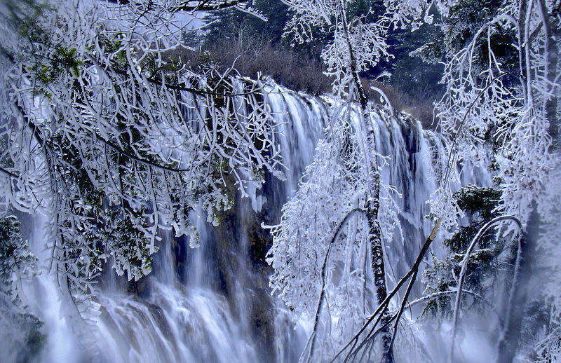 成都+九寨沟+牟尼沟6日跟团游(4钻)·双飞2进