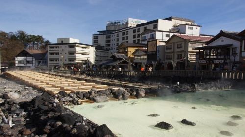 赏枫游·日本长野县+新泻县+群马县3日2晚跟