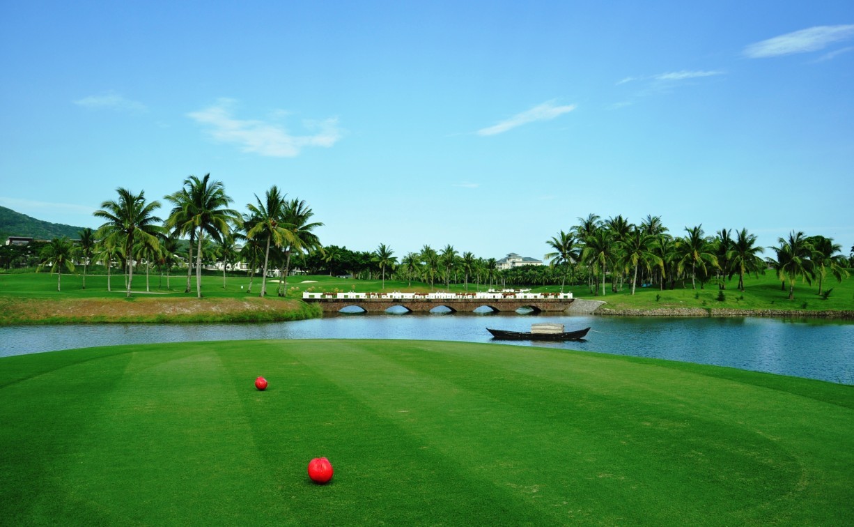 海南+海口+三亚5日4晚跟团游·游分界洲岛、