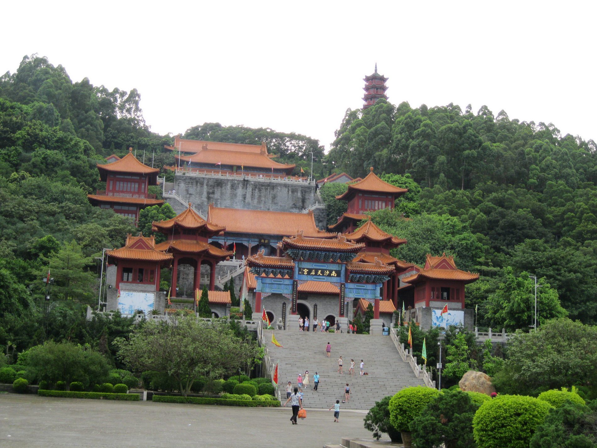 广州+珠海长隆+阳江海陵岛5日跟团游(4钻)·住