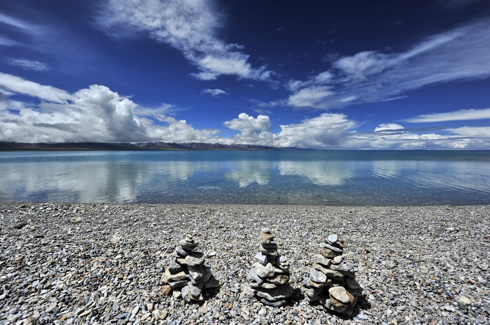 高性价比酒店!拉萨君锦大酒店1晚,可加购拉萨精华景点门票(布达拉宫\/《文成公主》演出票\/纳木错)自由组合·酒店毗邻拉鲁湿地,步行可至布达拉宫、罗布林卡、大昭寺【特价10.1】-【携程自由行景酒套餐】