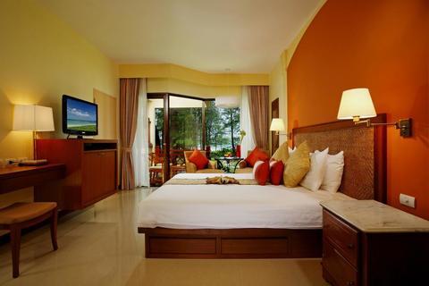 泰国普吉岛6日4晚跟团游·含签证小费+国五泳