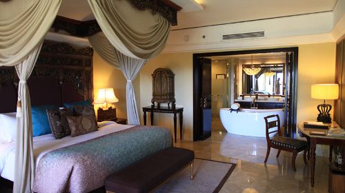 亚巴厘岛+蓝梦岛7日5晚跟团游·浮潜+SPA+阿