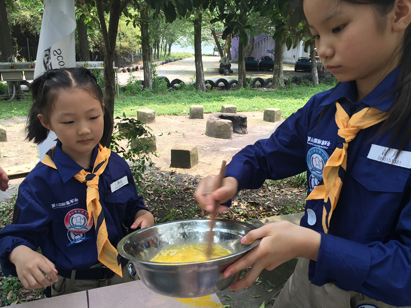 变身疯狂原始人,生存技能大作战--取火净水与野