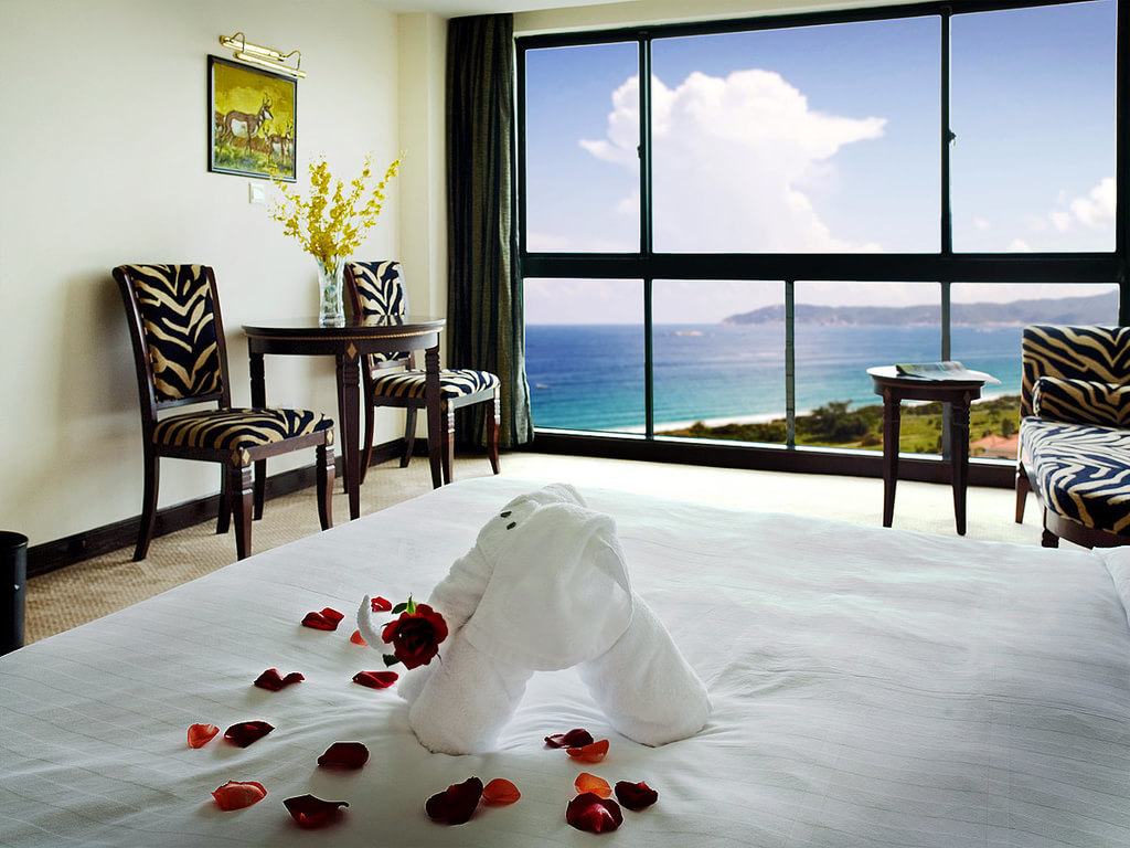 三亚亚龙湾环球城大酒店1晚+亚龙湾热带天堂森林公园门票