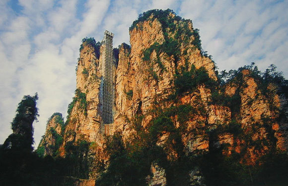 张家界2日1晚跟团游·三星住宿【10人精致小