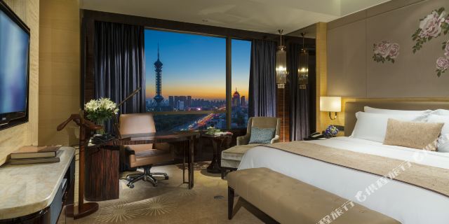 石家庄富力洲际酒店2晚 含2大1小自助早餐+2