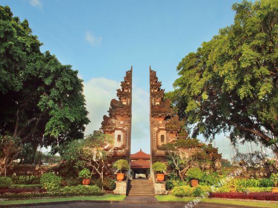 嵺Ŭɳߺ̲ƵNusa Dua Beach Hotel & Spa Bali 