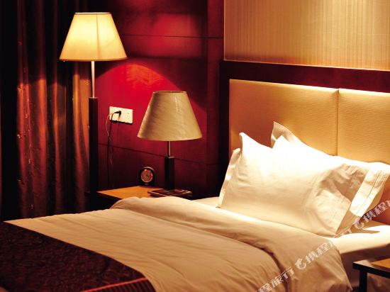 锡林浩特锡林郭勒赛马场附近特价酒店查询预订