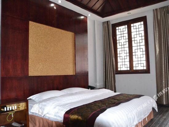 武汉锦里沟近月楼酒店1晚+锦里沟门票2张【武