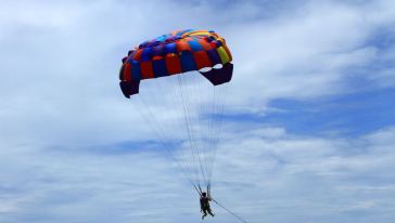 芭堤雅达拉海角度假酒店3晚+芭堤雅格兰岛快