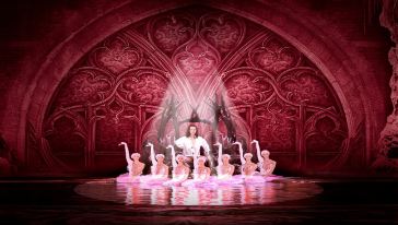 澳门水舞间+木偶葡国餐套票(电子换票证)澳门