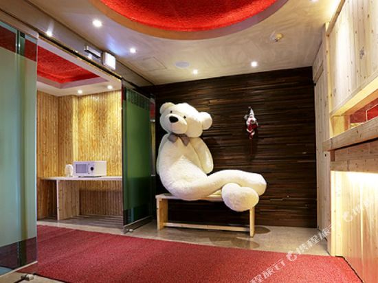 【携程攻略】首尔MCM(金浦机场乐天免税店)购