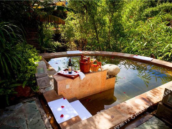 腾冲热海玉温泉酒店1晚+腾冲火山群套票2张(含