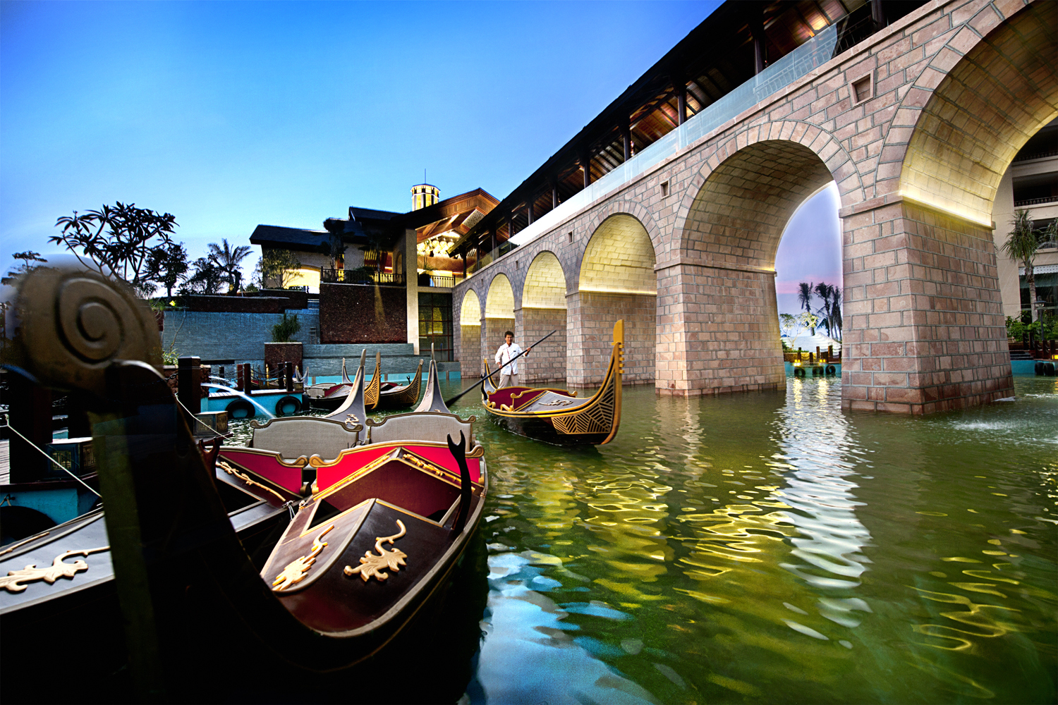 三亚旅游线路攻略_上海到三亚自助游_自由行