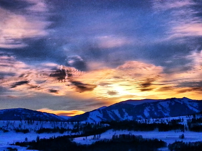 乌鲁木齐+布尔津+吐鲁番1日9晚跟团游(4钻)·