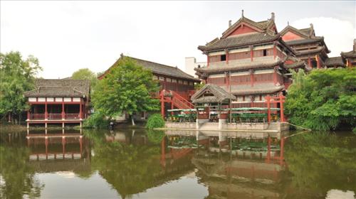 说好不去自费项目会住,乐园游·浙江横店2日跟