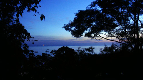 涠洲岛gdp_自由自在广西行之魅力涠洲岛经济游(2)