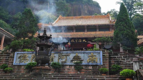 赶上下雨没法漂流,好,韶关2日1晚跟团游(2钻)·