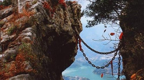 湖北宜昌长阳有什么好玩好吃的地方