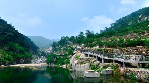 沂水2日1晚跟团游(2钻)蒙山 大峡谷 竹泉村休闲之旅