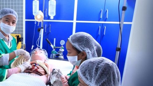 乐园游·新加坡+马来西亚5日跟团游(5钻)·亲