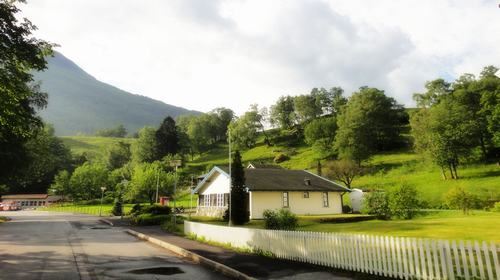 芬兰+瑞士+挪威+丹麦10日跟团游(4钻)·全4星