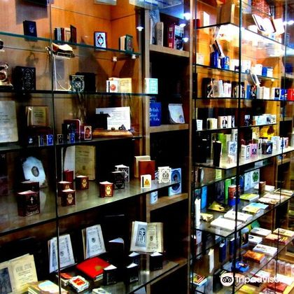 少女塔+Museum of Miniature Books+希尔万沙宫殿+Highland Park一日游 少女塔+Museum of Miniature Books+希尔万沙宫殿+Highland Park一日游