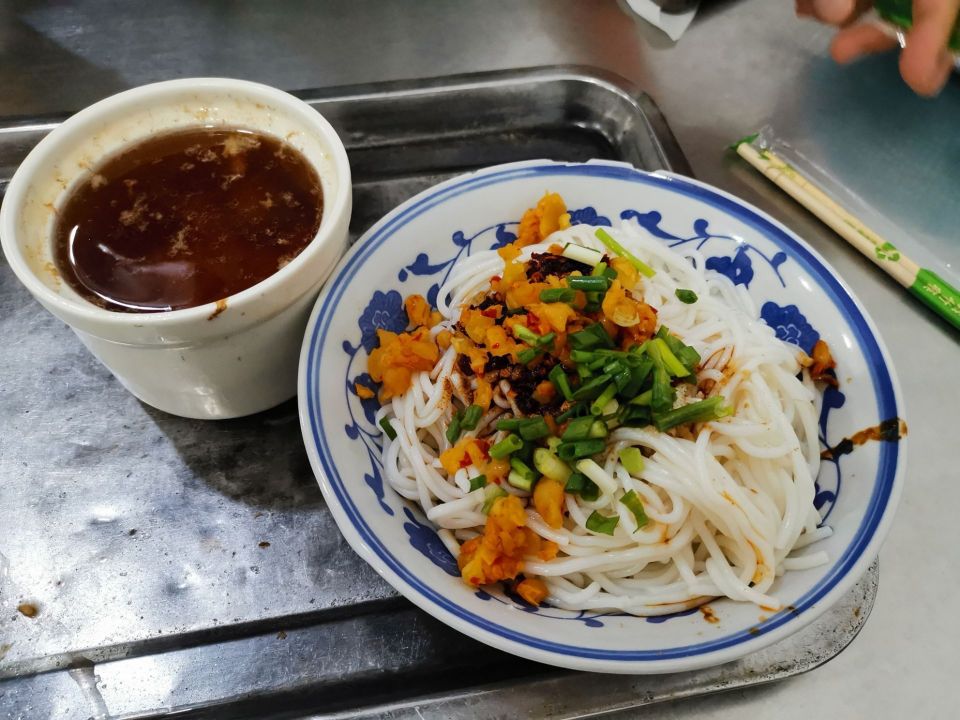 高师傅特色米粉汤包(建设路店)