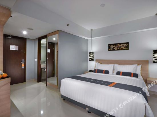 Harper MT Haryono by ASTON Room Type - Suite