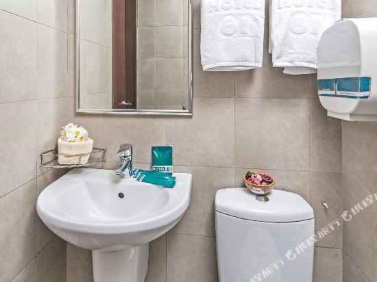 Hotel 81 Balestier Room Type - Superior Queen Room