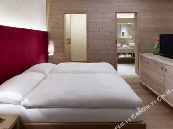 Margarethenhof am Tegernsee Room Type - Deluxe Double Room