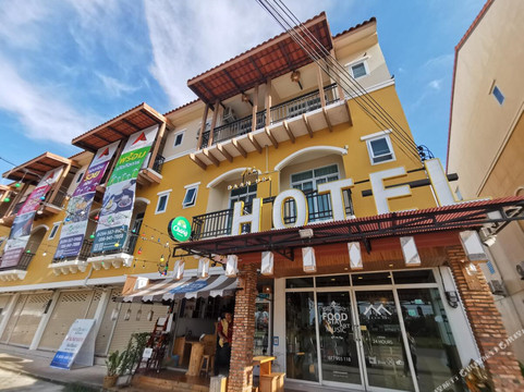 斯里叻猜空酒店住宿-Baan URT Suratthani Airport Hotel