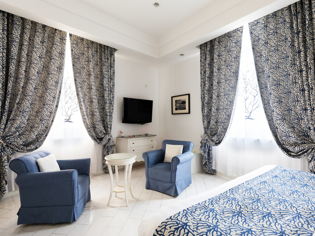 拉希里吉纳生活酒店