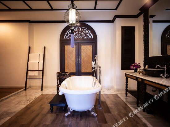 NA NIRAND Romantic Boutique Resort Room Type - Romantic Lanna Corner Suite NA NIRAND Romantic Boutique Resort Room Type - Romantic Lanna Corner Suite
