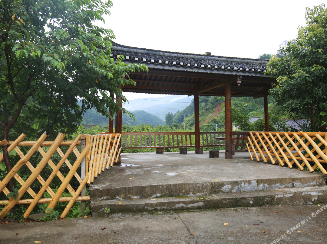 绥宁绿茵客栈