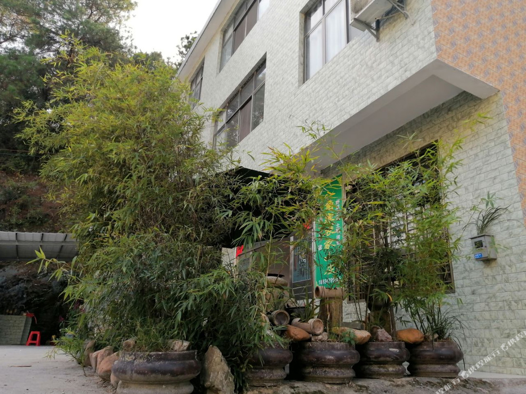 八角寨农家山庄