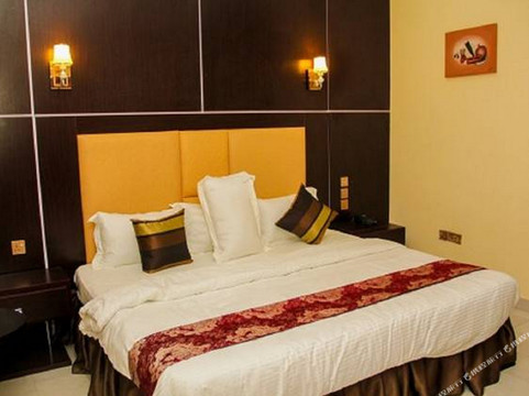 Igbesa酒店住宿-De Firenze Suites