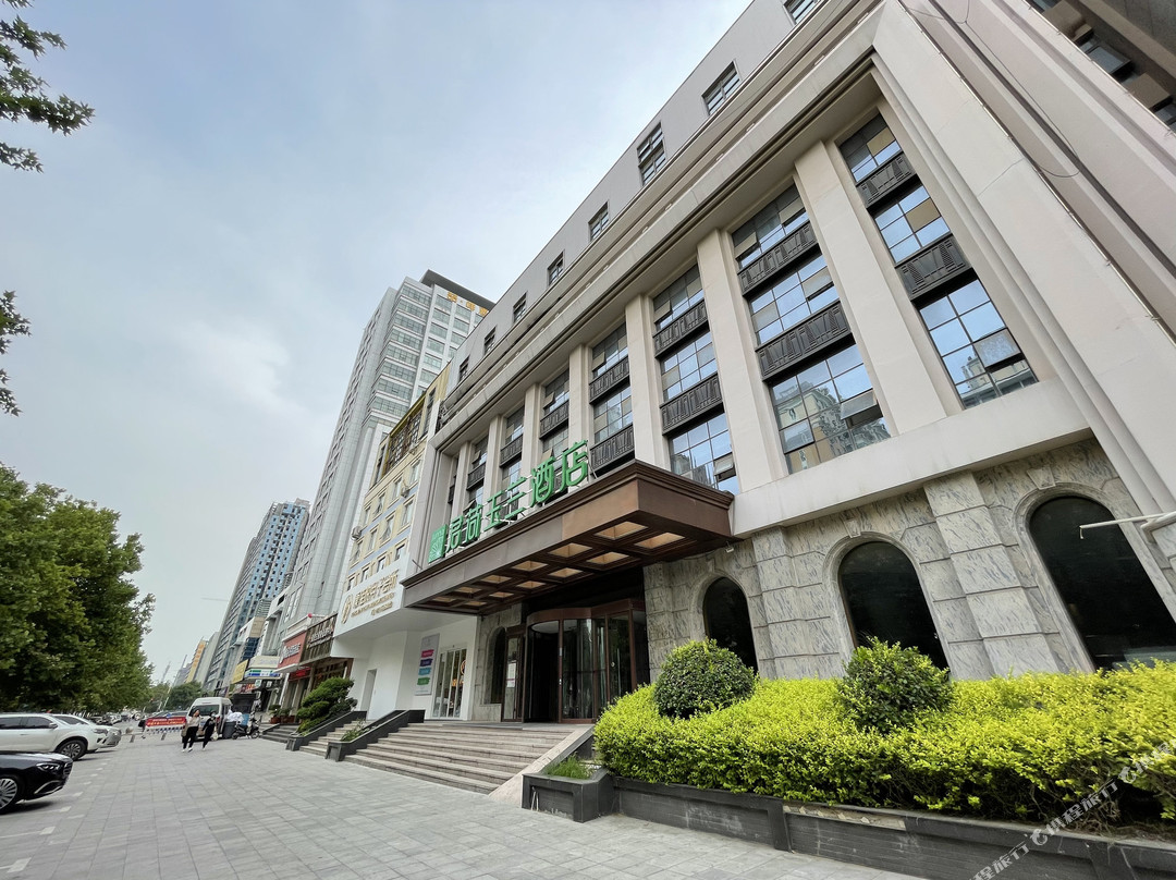 郑州君荷玉兰酒店主图