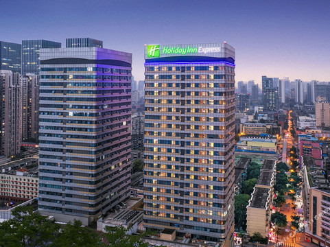 成都北站智选假日酒店（金牛万达广场店）主图