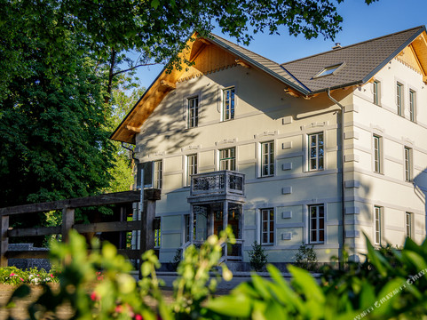 Bohinjska Bistrica酒店住宿-Sunrose 7 - Heritage Boutique Hotel