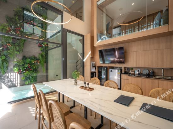 Shan Villas Sukhumvit Room Type - Plunge Pool Villa Shan Villas Sukhumvit Room Type - Plunge Pool Villa
